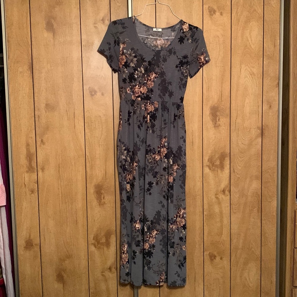 Maxi Egy Dress